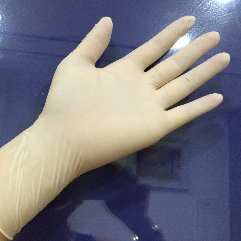 Резиновые перчатки